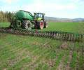 Nová technologie injektáže tekutých hnojiv do půdy se prosazuje v Sasku