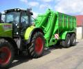 Traktor Claas vyráží v pondělí s překládacím vozem na Slovensko