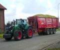 Naložený Schubmax HTS 29.17 v agregaci s traktorem Fendt